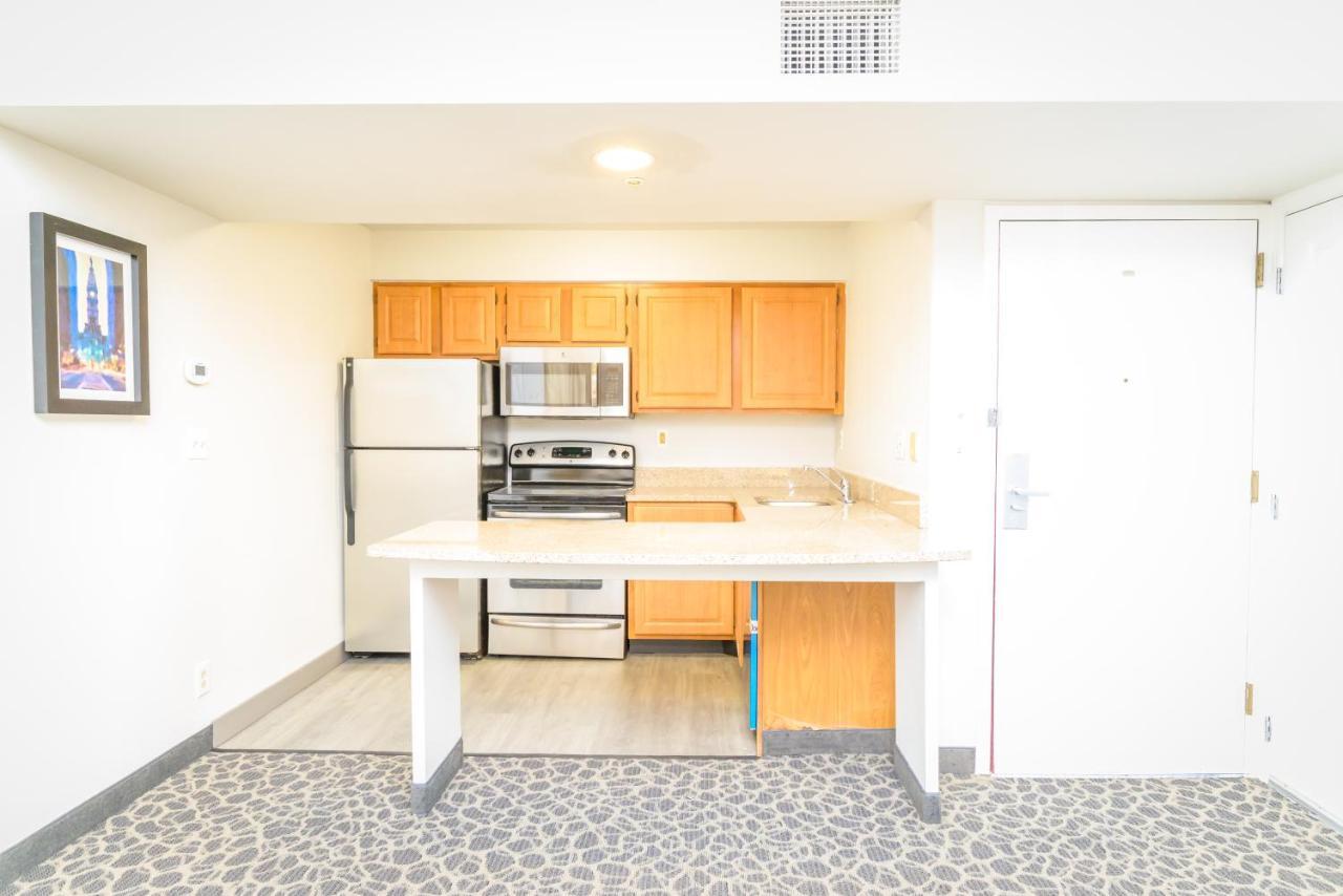 Philadelphia Suites At Airport - An Extended Stay Hotel Extérieur photo