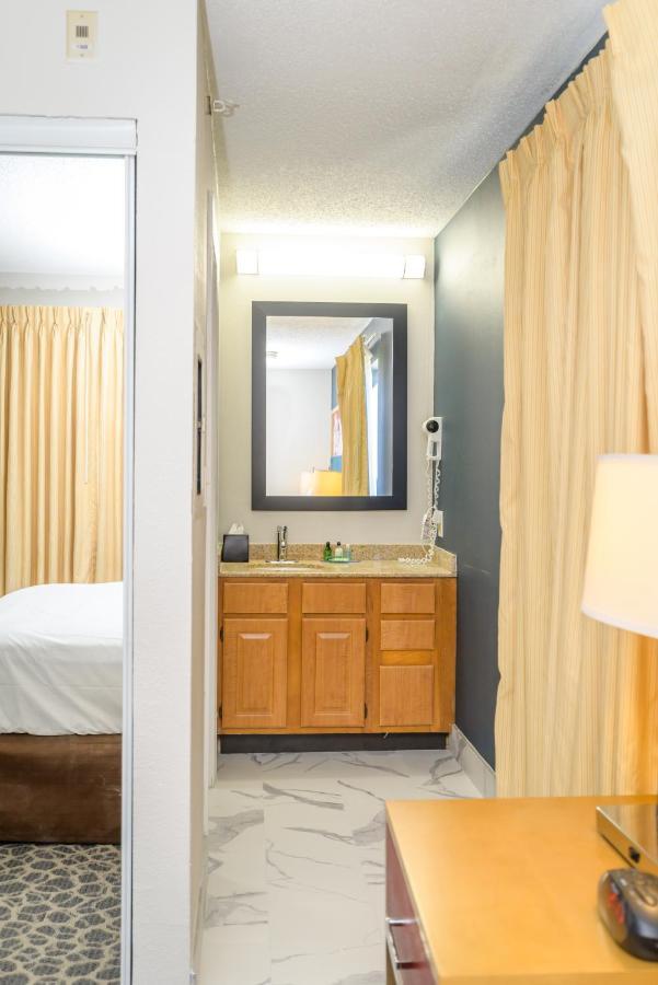 Philadelphia Suites At Airport - An Extended Stay Hotel Extérieur photo